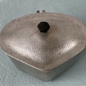 CLIB HAMMERCRAFT vintage small roasting pan. With lid